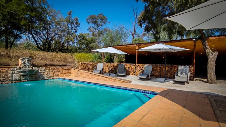 10 Bedroom Property for Sale in Hartbeespoort Rural North West